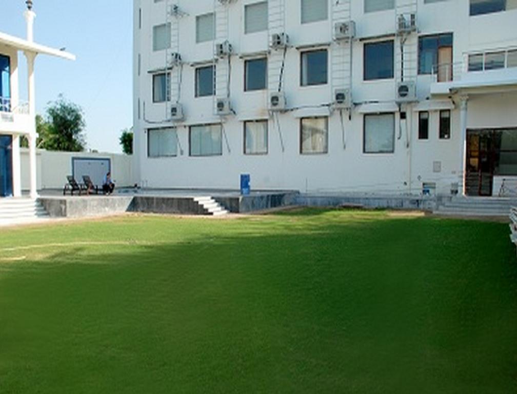 La Premier Spa And Resort Amer Buitenkant foto